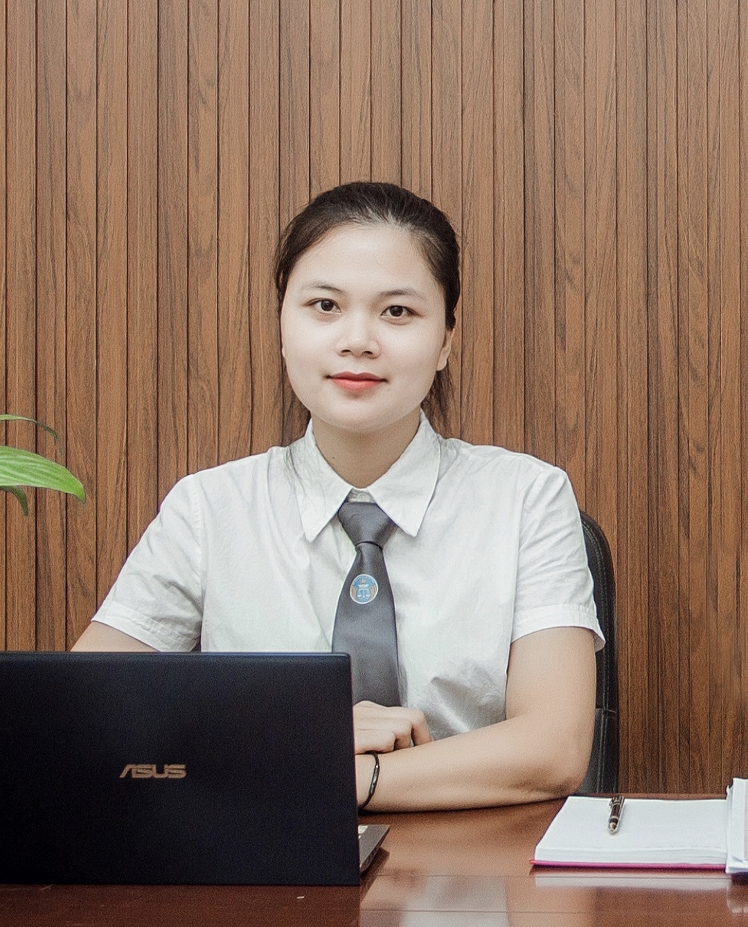 Luật sư